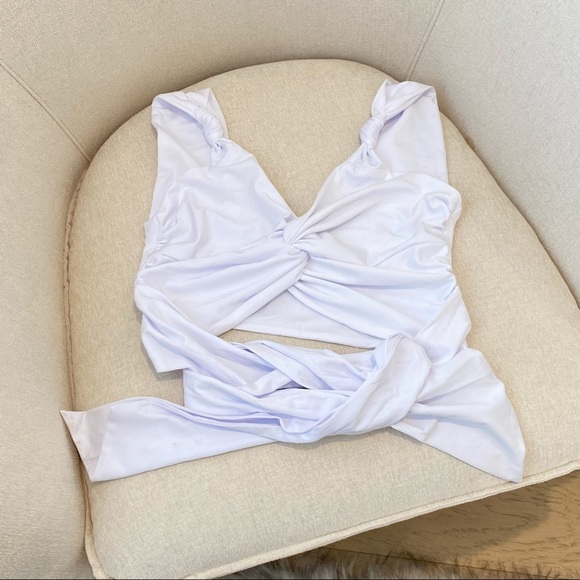 Lioness White Wrap Top - Picture 2 of 3